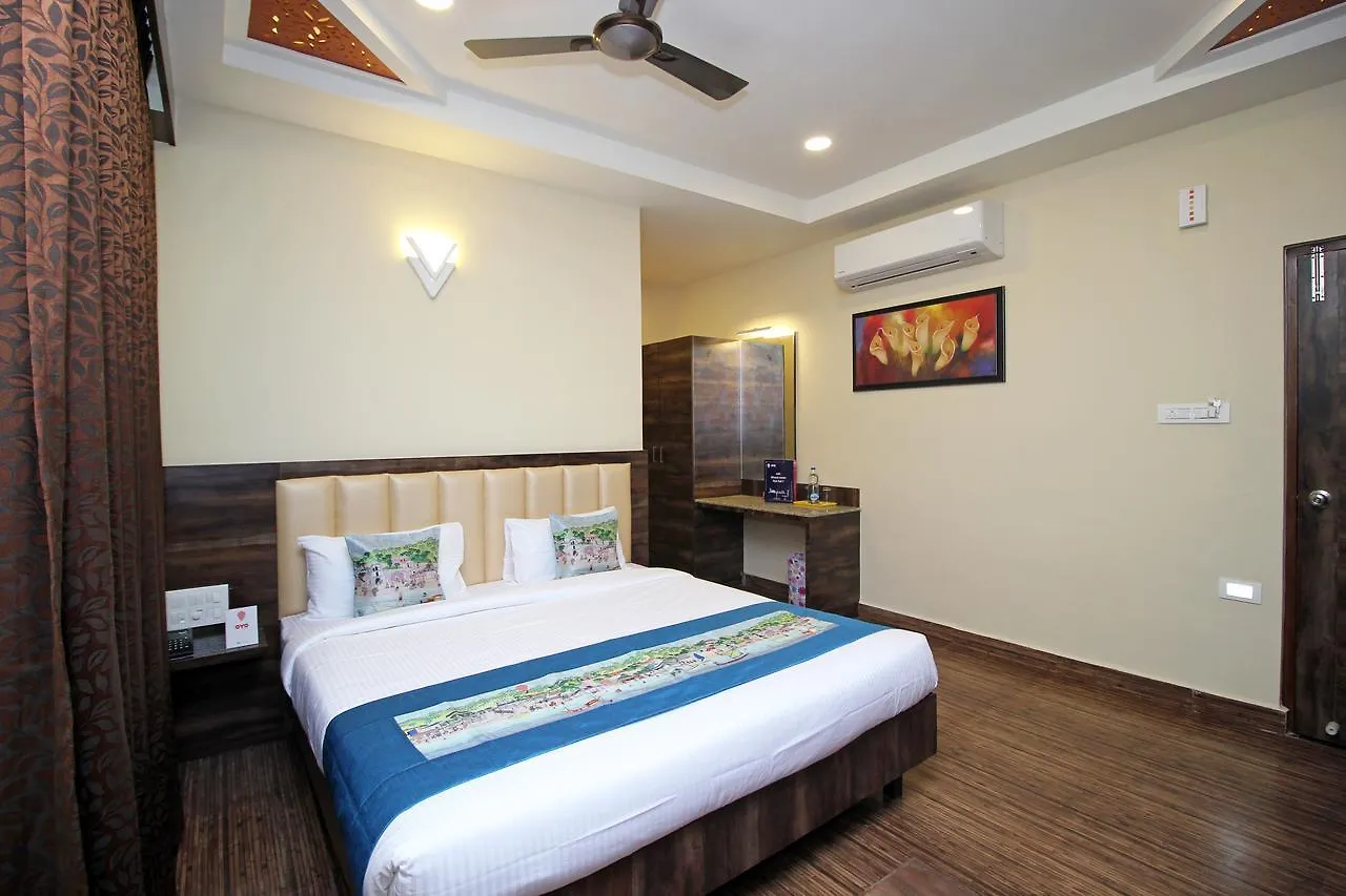 Oyo 7765 A2B Residency Mysore Railway Station Hotel
